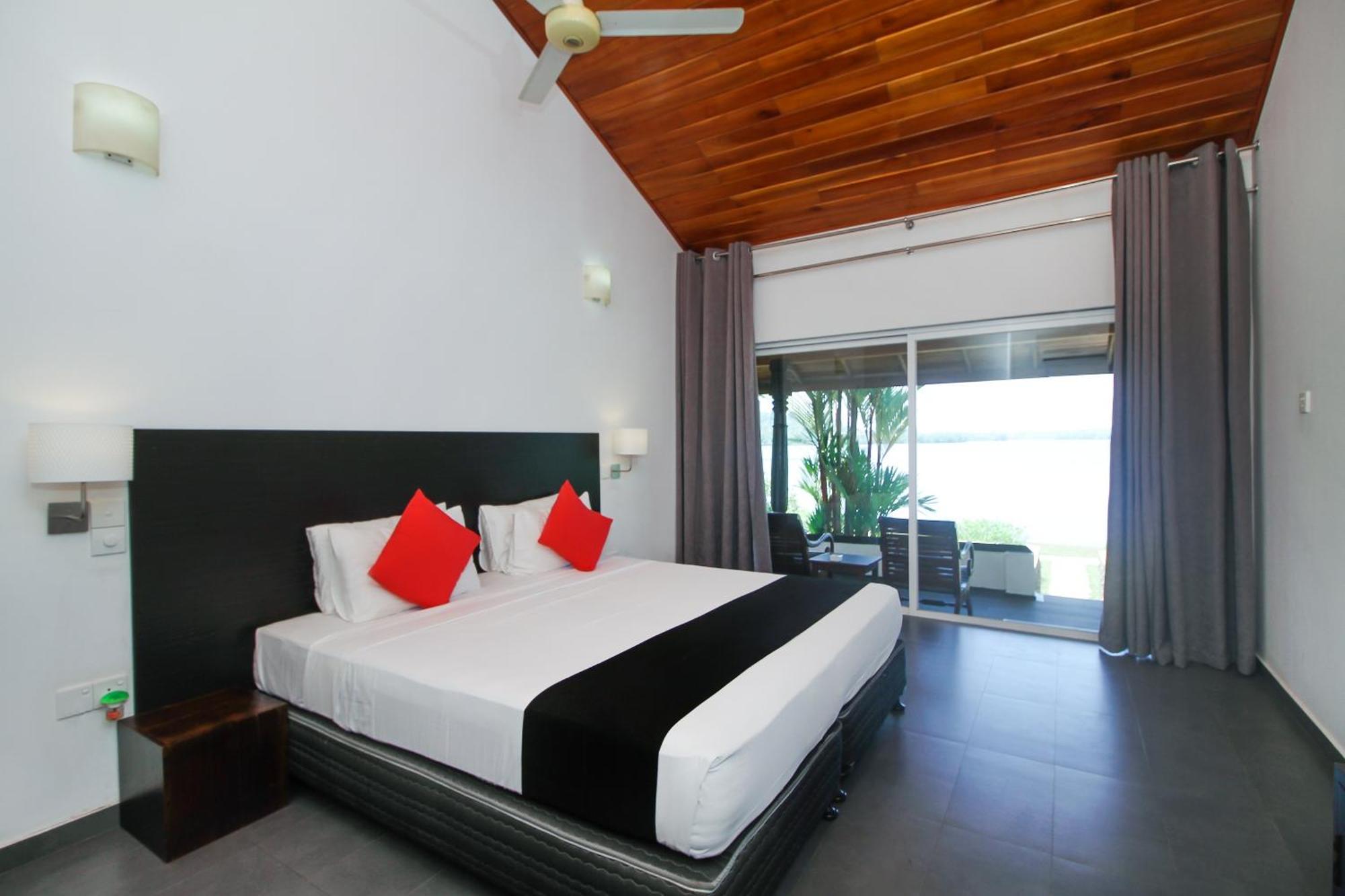 Kalla Bongo Lake Resort Hikkaduwa Chambre photo