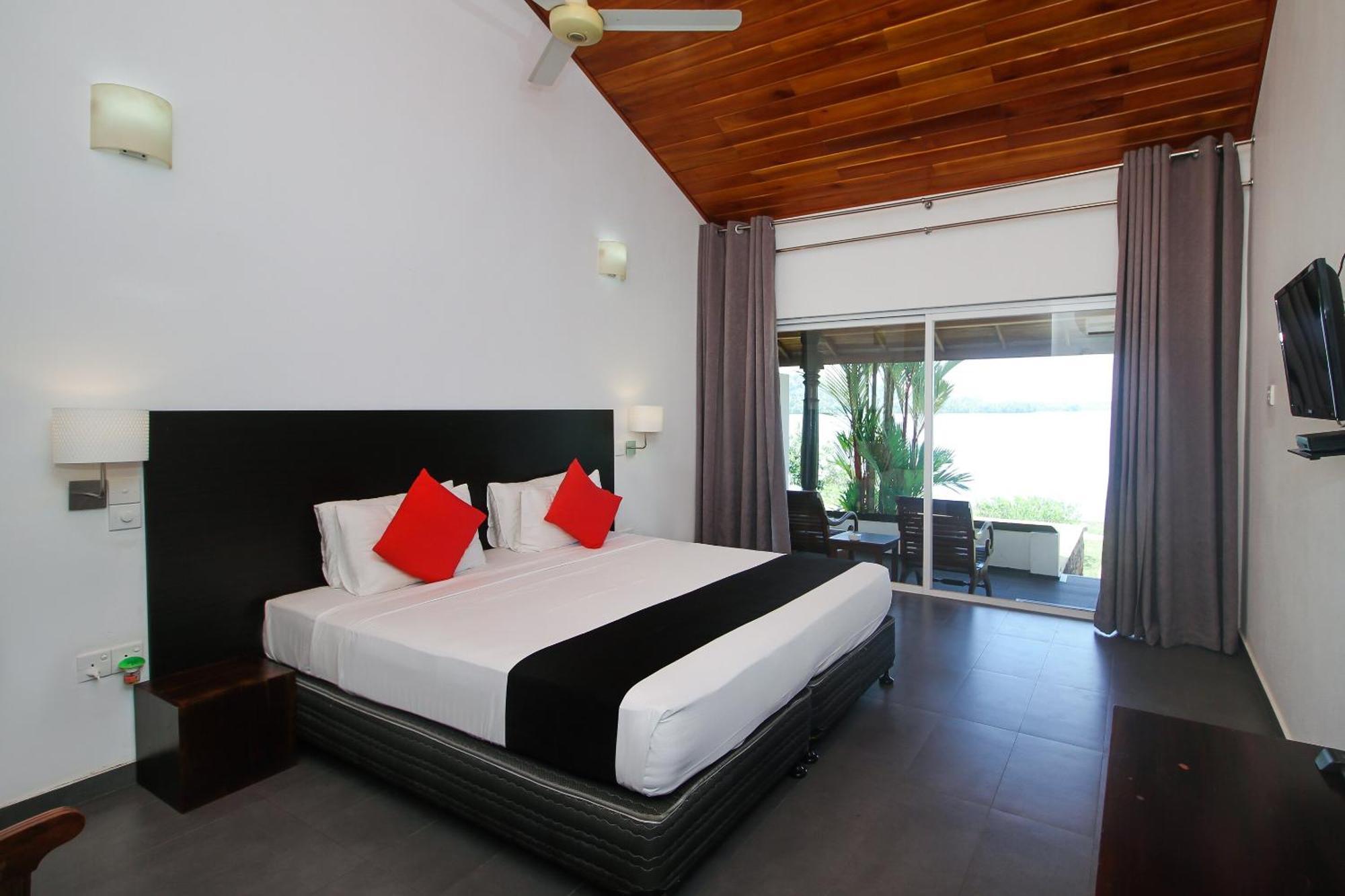 Kalla Bongo Lake Resort Hikkaduwa Chambre photo